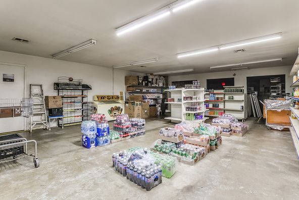 Howdy Convenience Store: 10432 FM 1902, Crowley, TX 76036